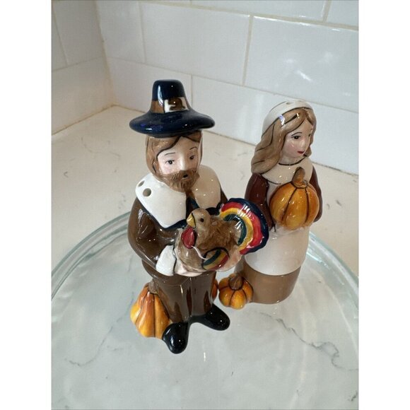 Blue Sky Ceramic Pilgrim Salt And Pepper Shaker Set Hand Painted - Picture 2 of 11